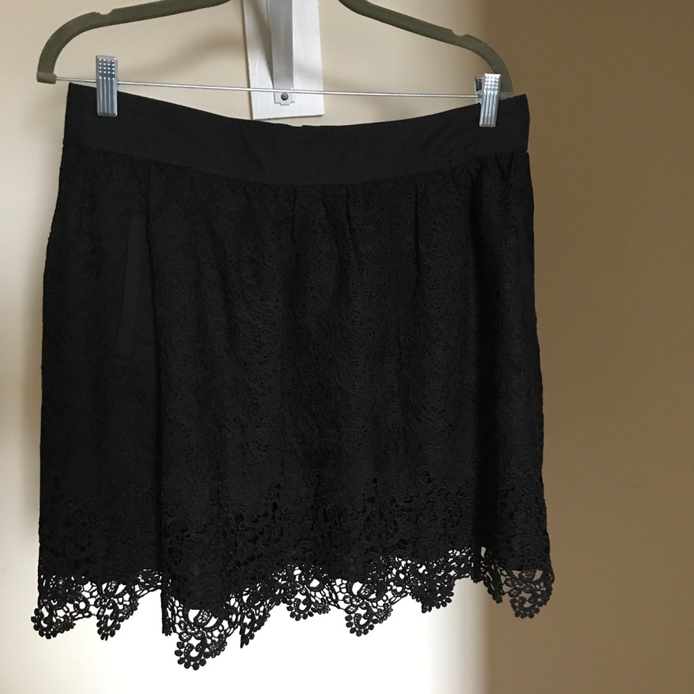 Floral lace flared mini